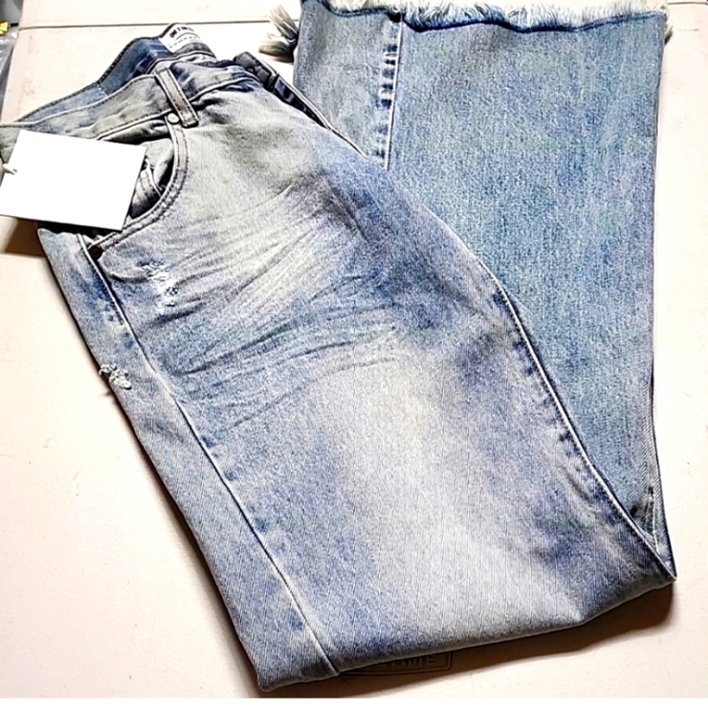 BNWT Women' One Teaspoon Westender Flare Jeans - Size 24